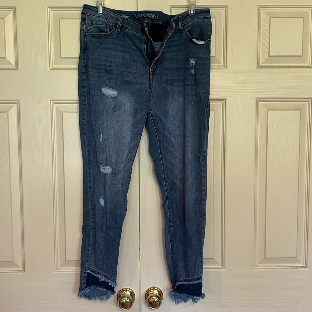 Distressed Skinny Jeans